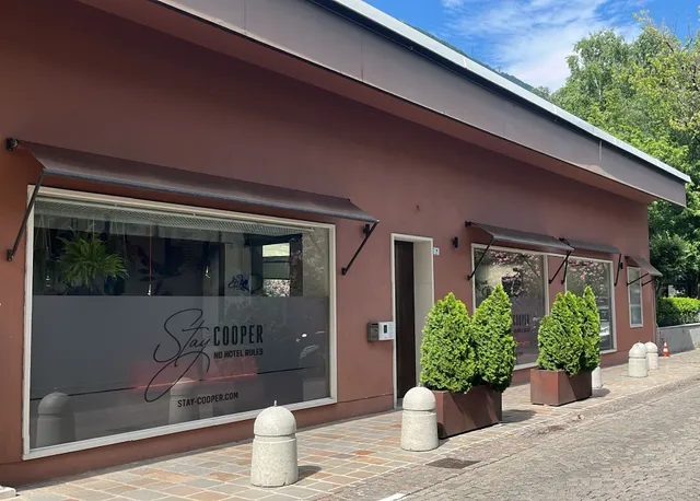 Stay COOPER | Office - Booking Bolzano Srl