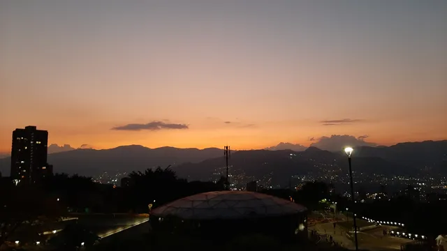 UVA, El Poblado, Parqueadero.