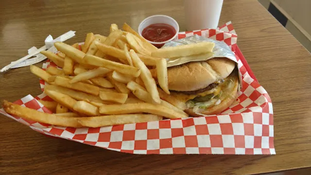 Frosty’s Grill N’ Chill