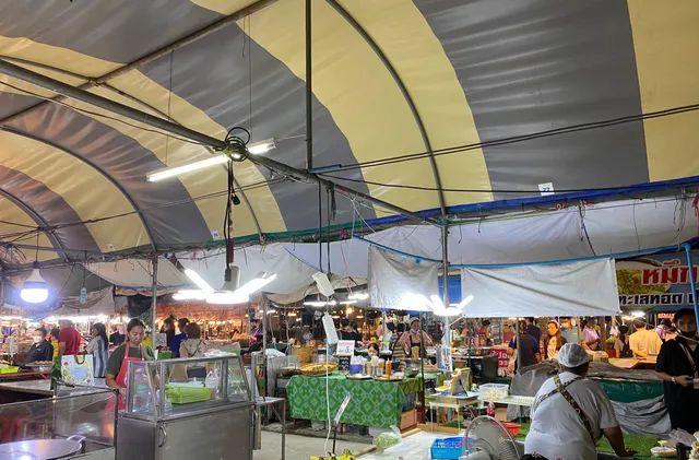 ตลาดเอราวัณโพธิ์ทอง