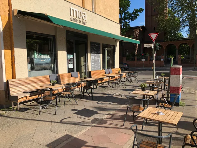 moa - café & bar