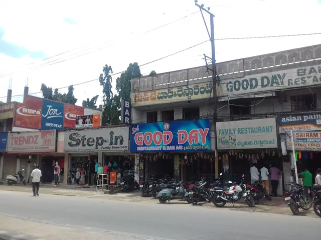 Sri Good Day Restaurant and Bar