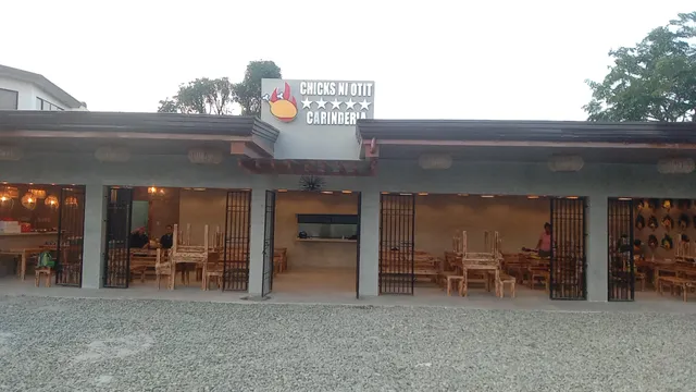 Chicks ni Otit Tagaytay