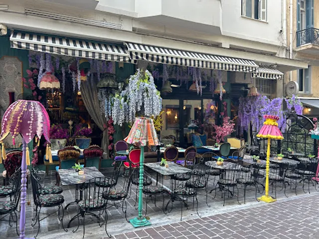 Tazza All day bistro & wine bar