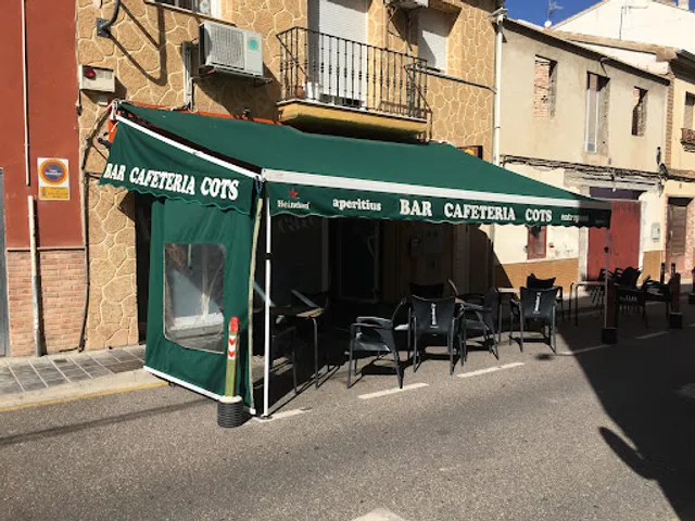 Bar Cots