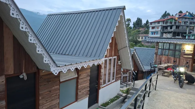 OKHREY SALAKHA HOMESTAY