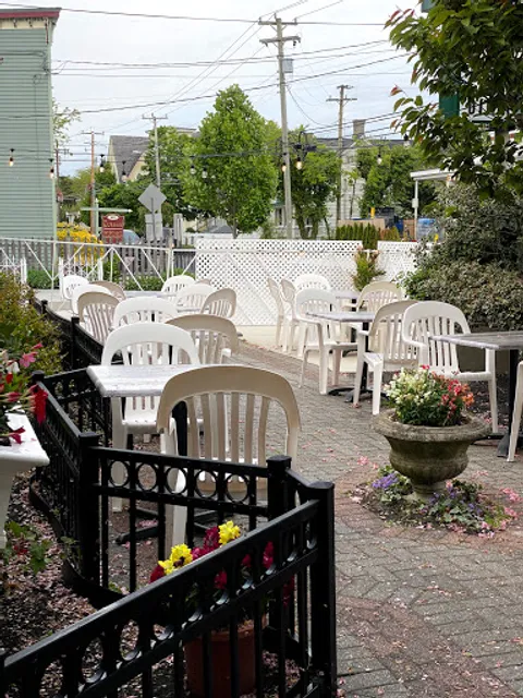 Oyster Bay Restaurant & Bar