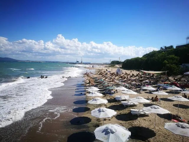 Плаж Бургас - Beach Burgas
