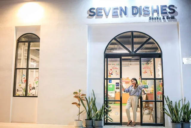 Seven Dishes ชาบู ปิ้งย่าง คาเฟ่ ครบจบในร้านเดียว