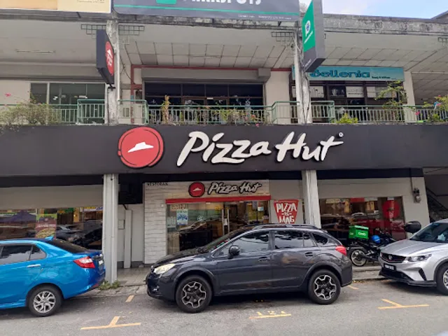 Pizza Hut Restaurant Sg Dua