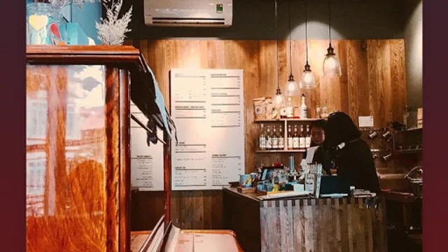 Tranquil Books & Coffee - 18B Nguyễn Biểu