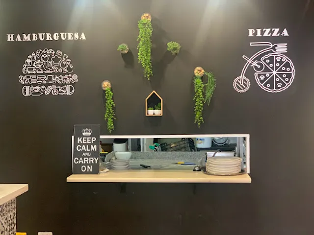 Cafetería La Media Luna