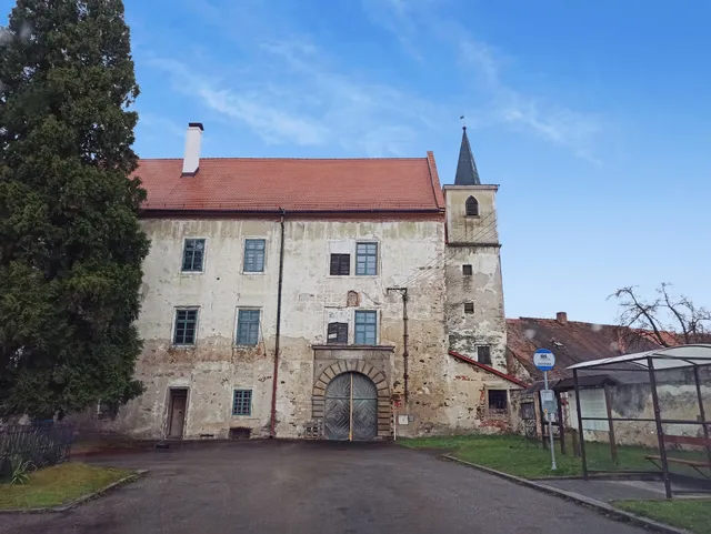 Zámek V Komářicích