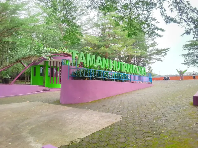 Taman Hutan Kota Cigembor