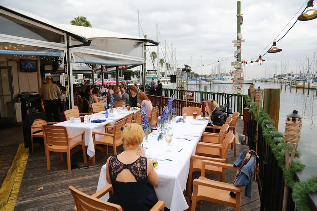 Fresco's Waterfront Bistro