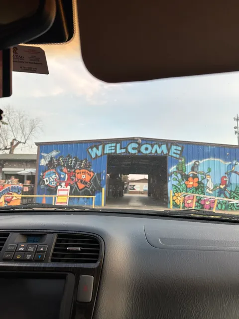 Temos Stop And Drive Thru