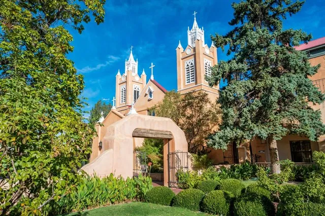 AbqTours: Create Holiday Memories they will cherish forever! History and GHOST Tours of Old Town Albuquerque