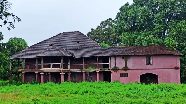 Kavalappara Kottaram