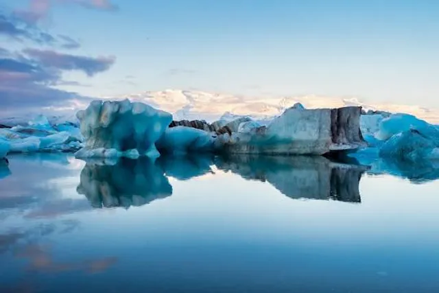 Jökulsárlón Glacier Lagoon Boat Tours and Cafe