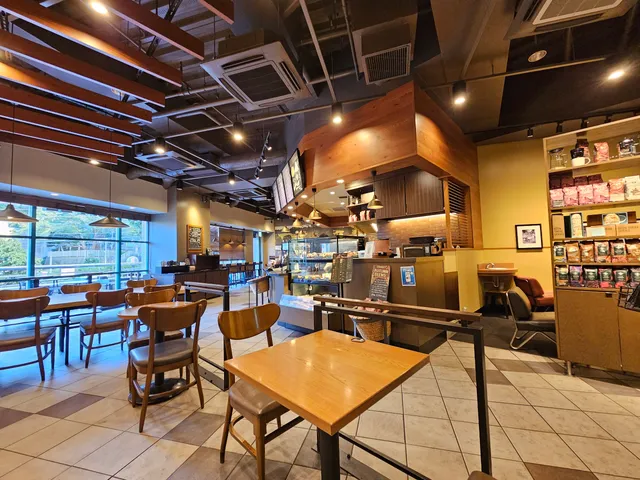 Starbucks Coffee - Yokosuka More’s City