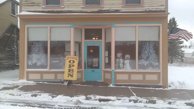 Red Jacket General Store