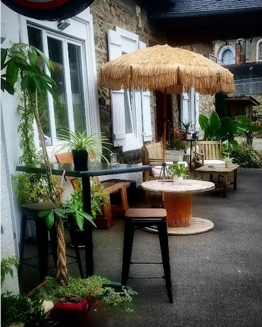 À La Petite Bergère