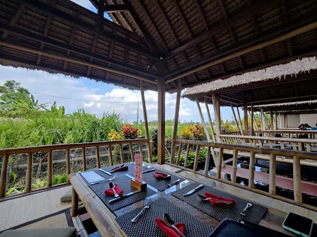 Bebek Uma Sari Resto