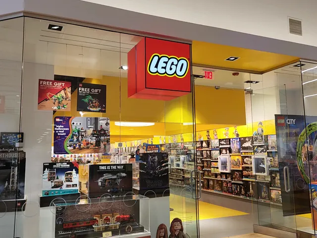 The LEGO® Store Concord Mills