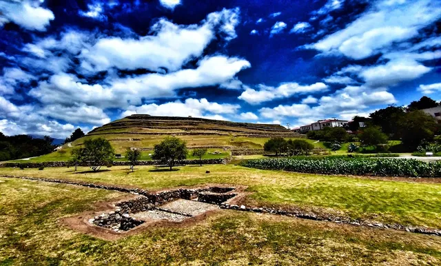 Museo y Parque Arqueológico Etnobotánico Pumapungo