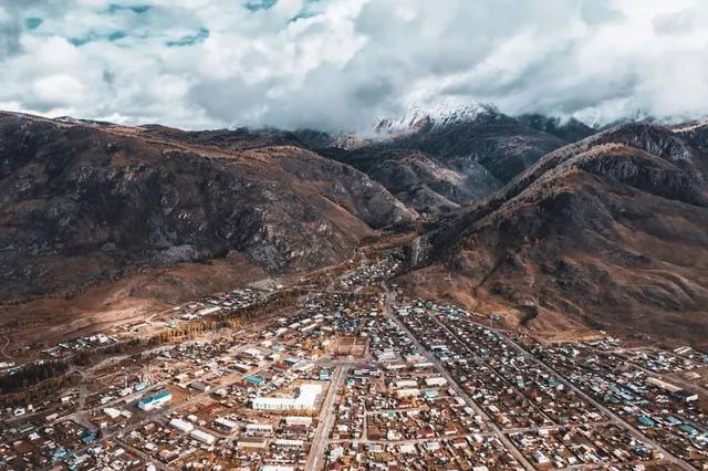 千曲市城山史跡公園(荒砥城跡)