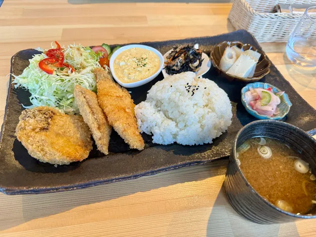 実家ふぇ 烏兎色