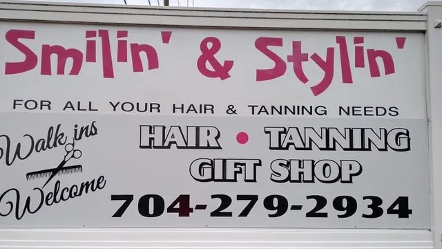 Smilin & Stylin