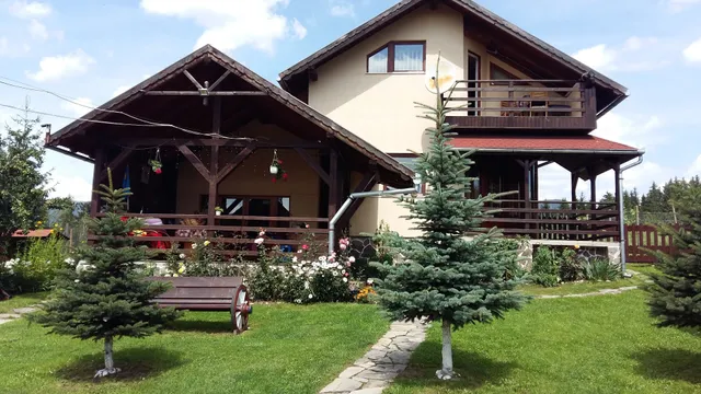 Casa Maria Izvorul Muresului