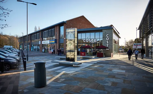 Kirkstall Bridge Shopping Park