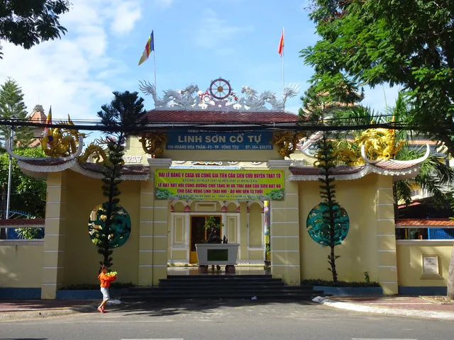 Linh Son Ancient Temple