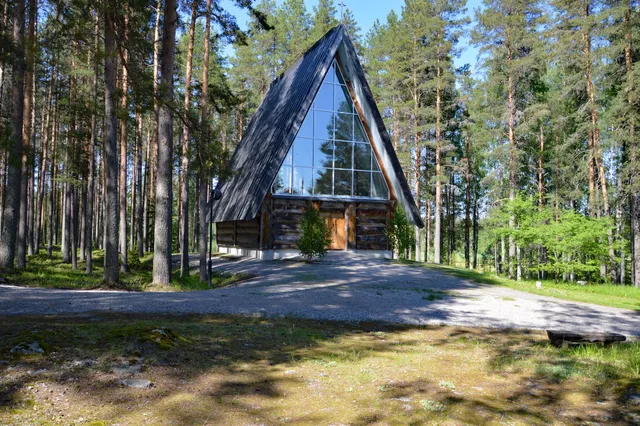 Paateri Church and Artist's Home