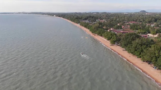 Pantai Padang Kemunting, Pengkalan Balak Melaka.