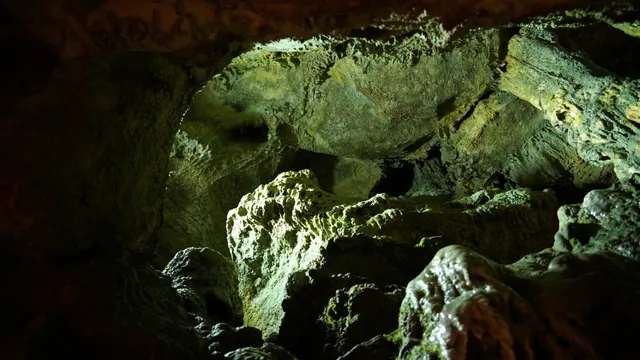 Nanatsugama Limestone Cave