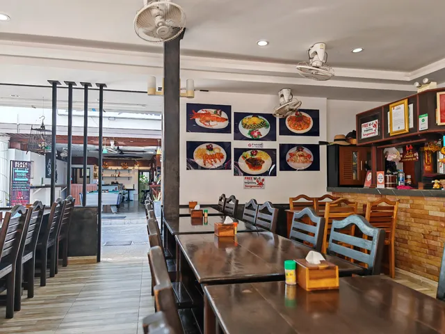 Song Pee Nong Restaurant