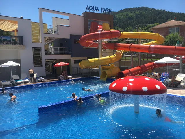 "Термален" Аквапарк Персенк