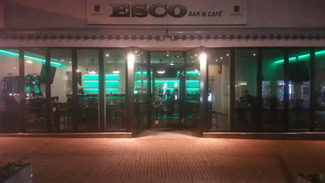 EscoBar&Café
