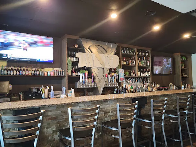 Effie Filippou's Twisted Pizza Order Online