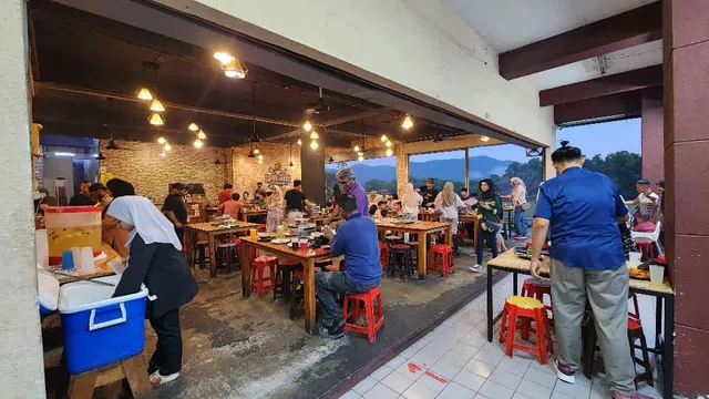 Dapur Arang Corner Steamboat & Grills