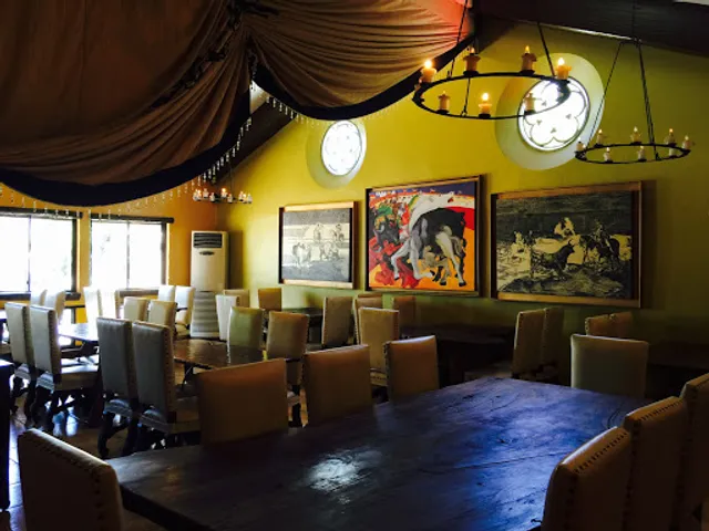 Ipar's Restaurante Y Bar De Tapas