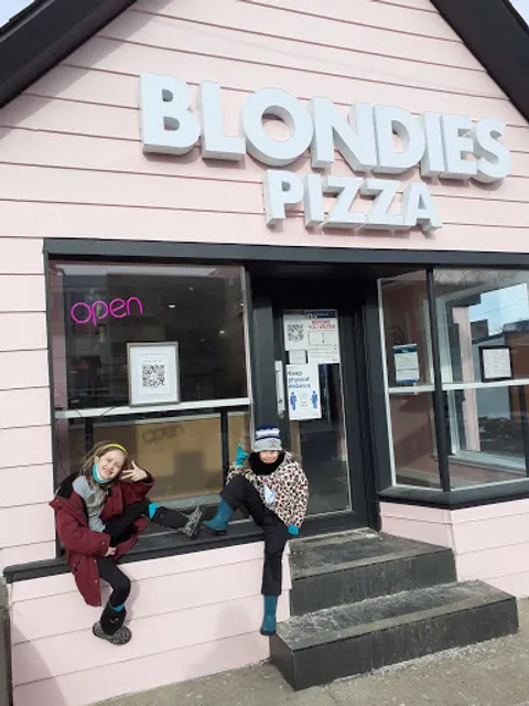 Blondies Pizza