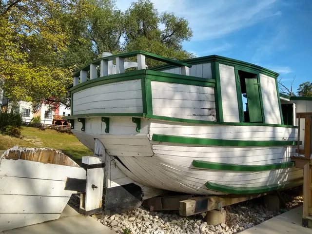 St. Helena III Canal Boat Operations