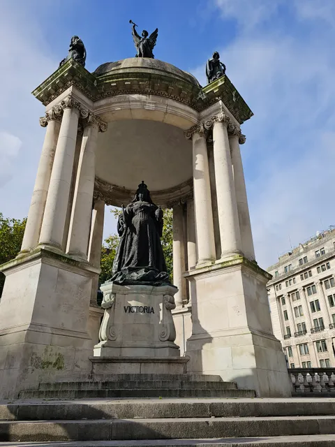 Queen Victoria Monument