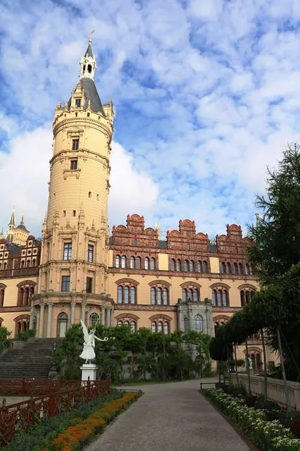 Schweriner Schloss, Burggarten