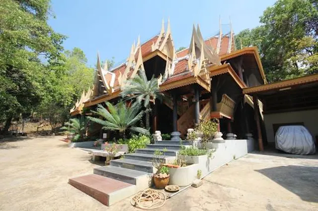 Wat Pathomathet Sana Aranyawasi