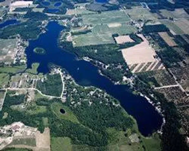 Big Pine Island Lake